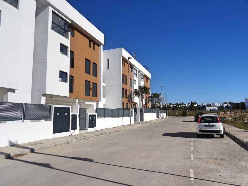 Property building, Day