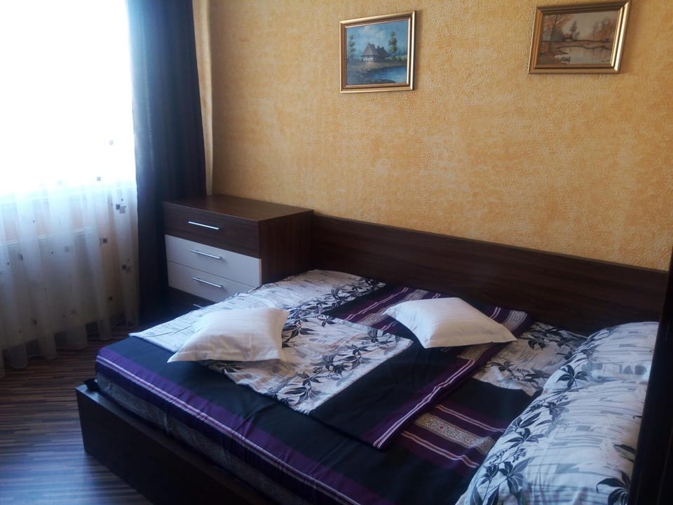 Bed, On site