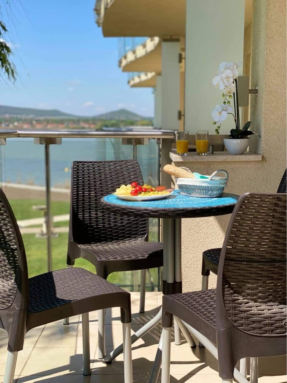 Laura apartman Velence Apartment in Hungary