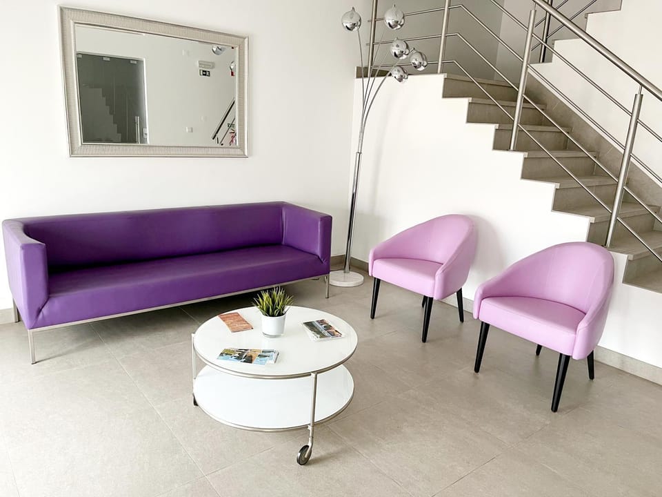 Communal lounge/ TV room