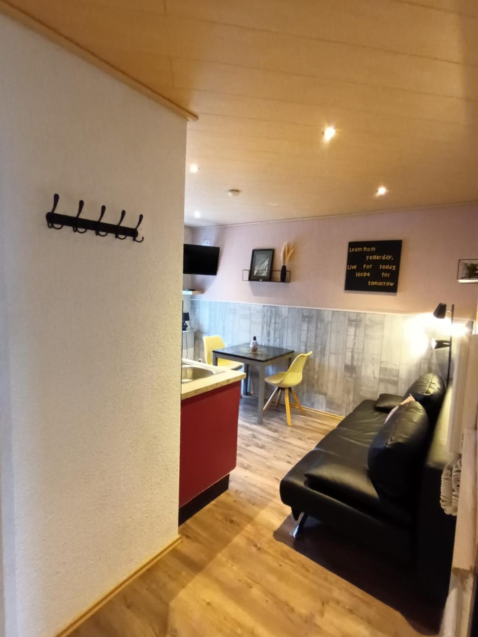 Kitchen or kitchenette, Living room, Seating area