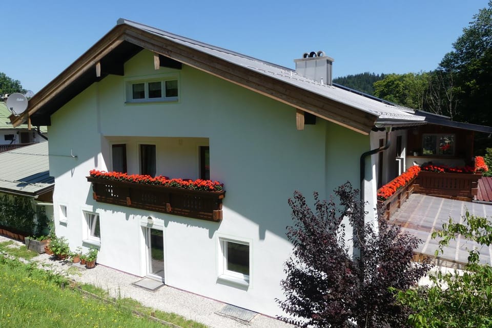 Property building, Balcony/Terrace