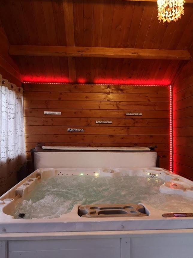 Het Filipijns Slaaphuisje Bed and Breakfast in Flanders