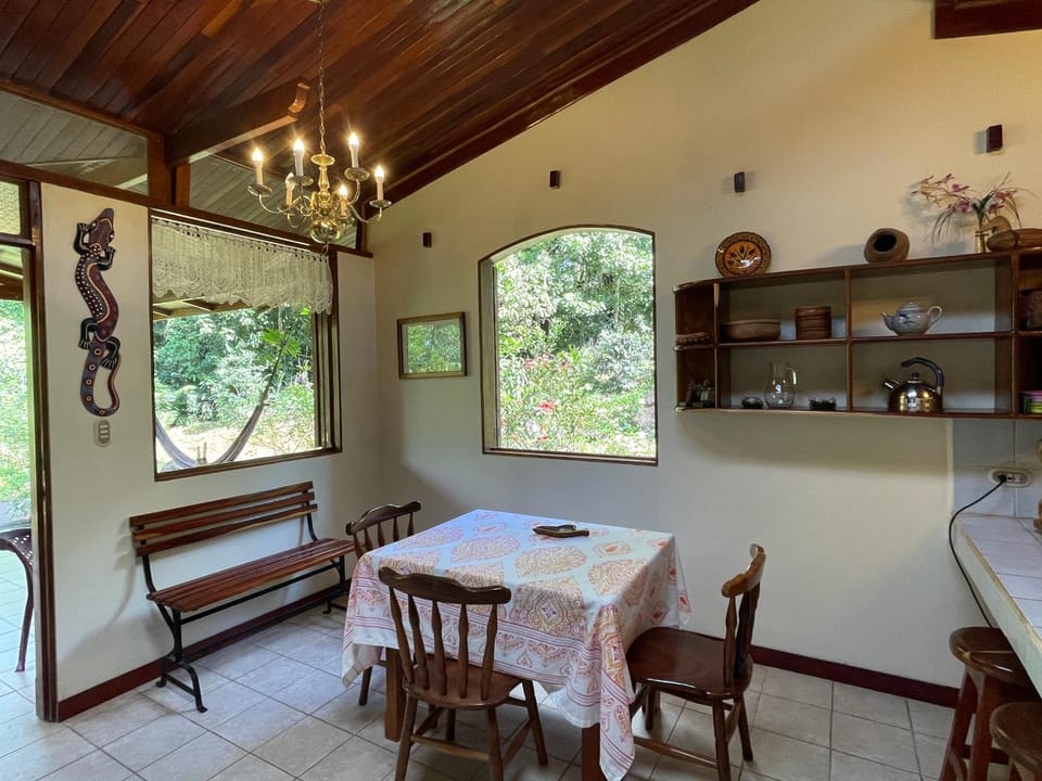 Finca Isla Rainforest Retreat Nature lodge in Alajuela Province