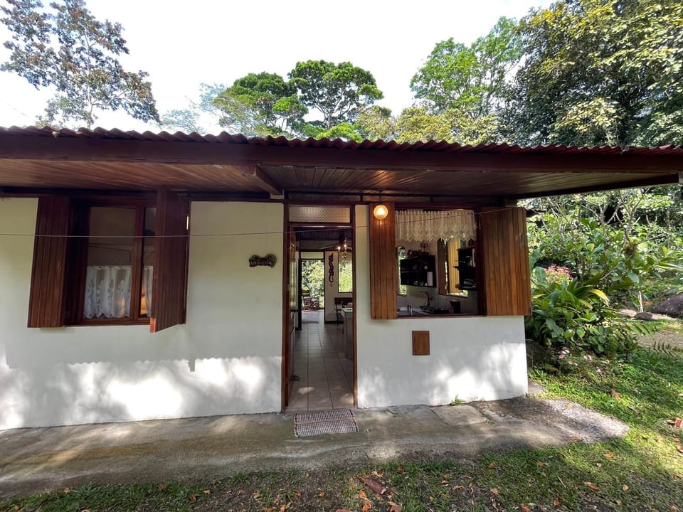 Finca Isla Rainforest Retreat Nature lodge in Alajuela Province