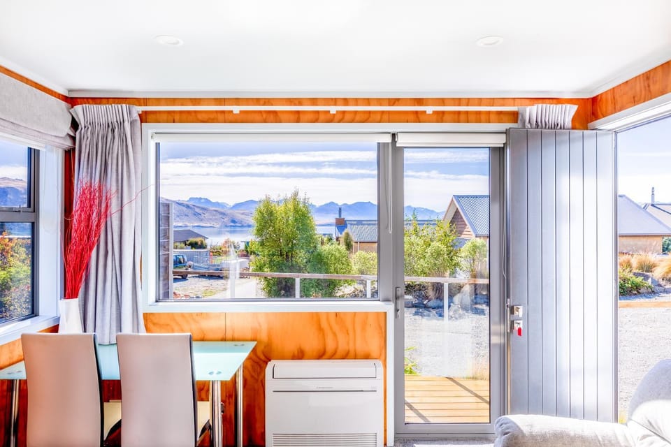 Natural landscape, Dining area, Mountain view