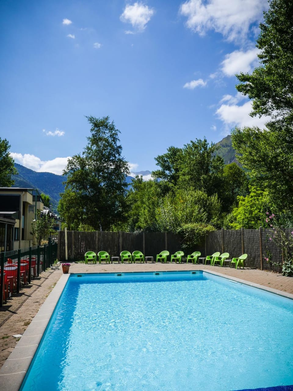 Swimming pool