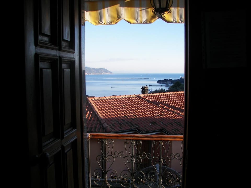 Day, Sea view