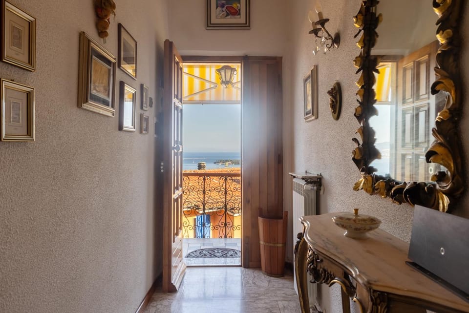 Sea view, Sea view
