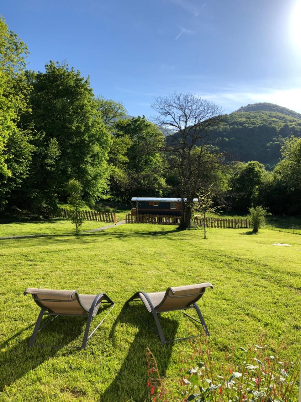 Garden view, Mountain view