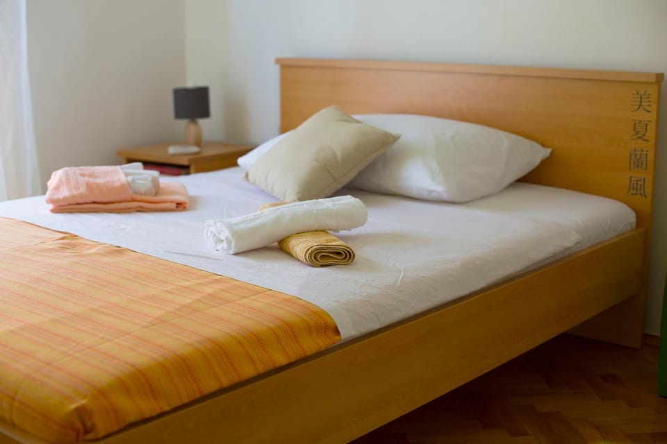 Bedroom, Area and facilities