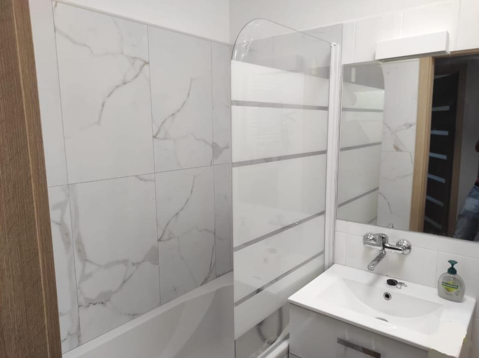 Shower, Bathroom, Bath