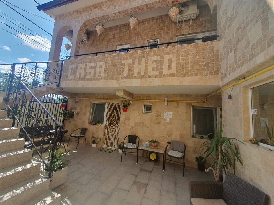 Facade/entrance, View (from property/room), Balcony/Terrace, Dining area