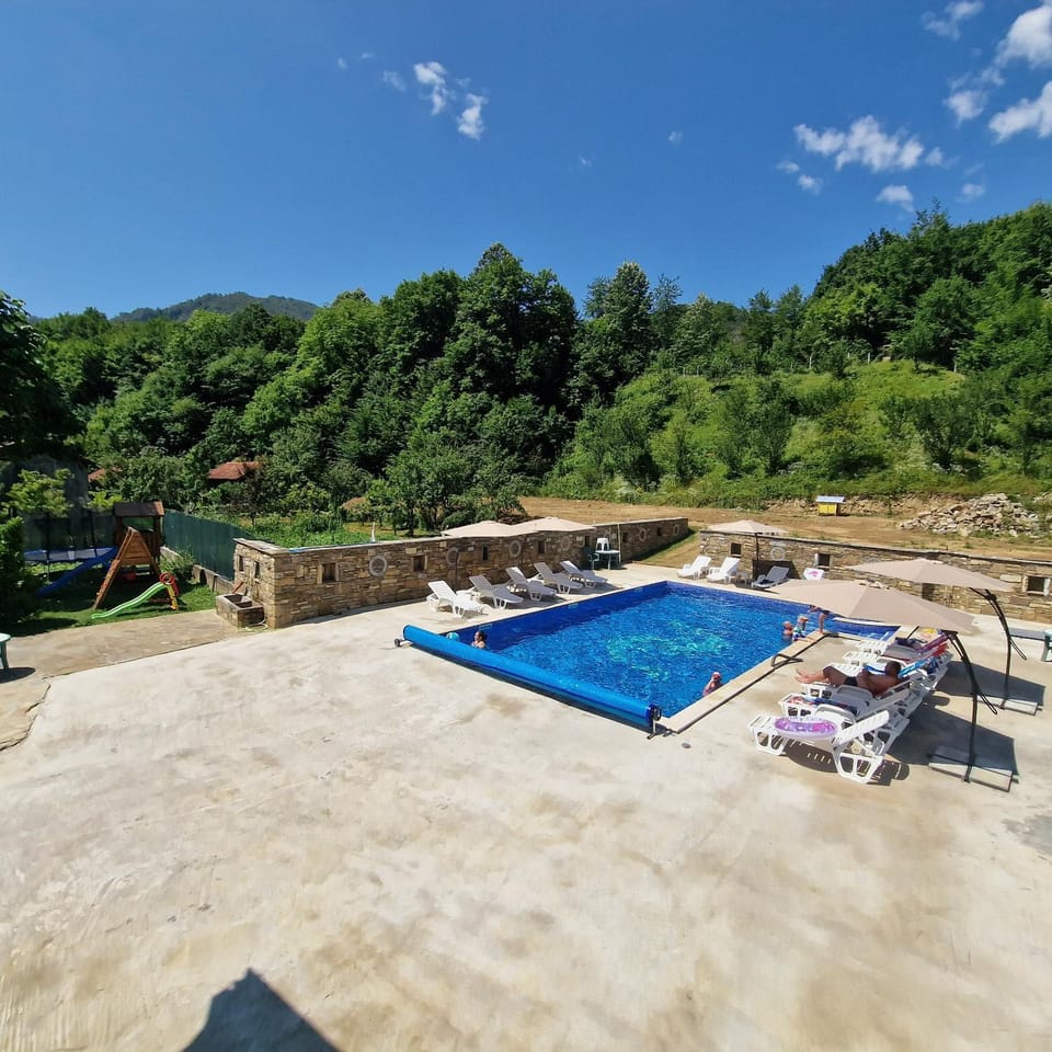 Pool view, Swimming pool, sunbed