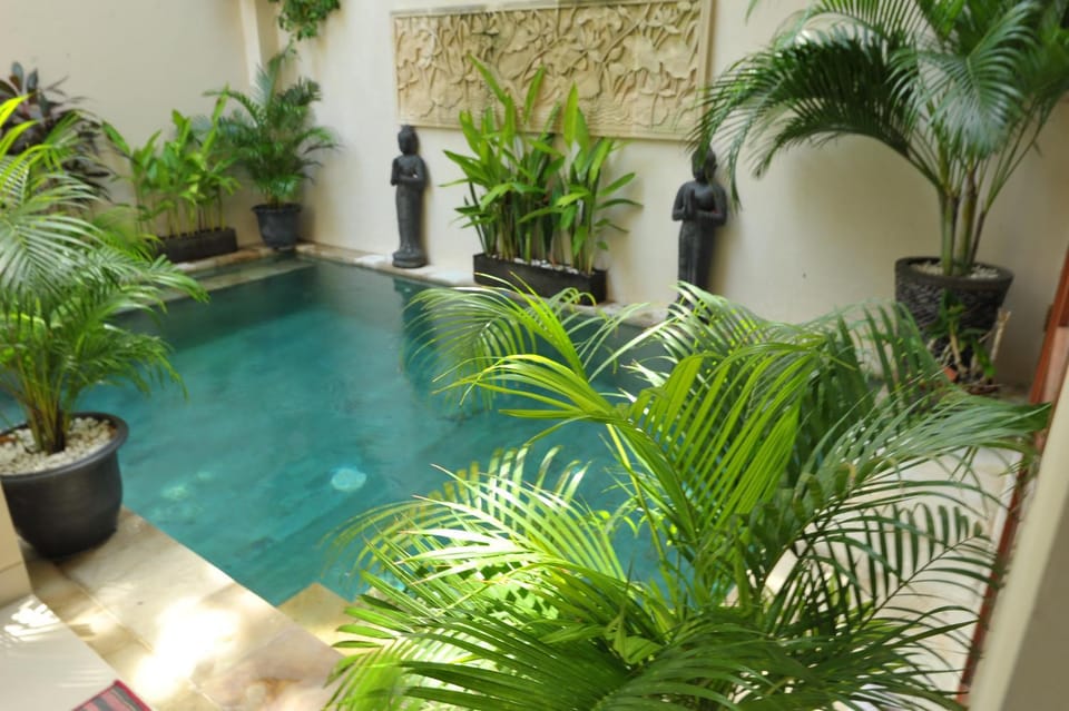 Property building, Swimming pool