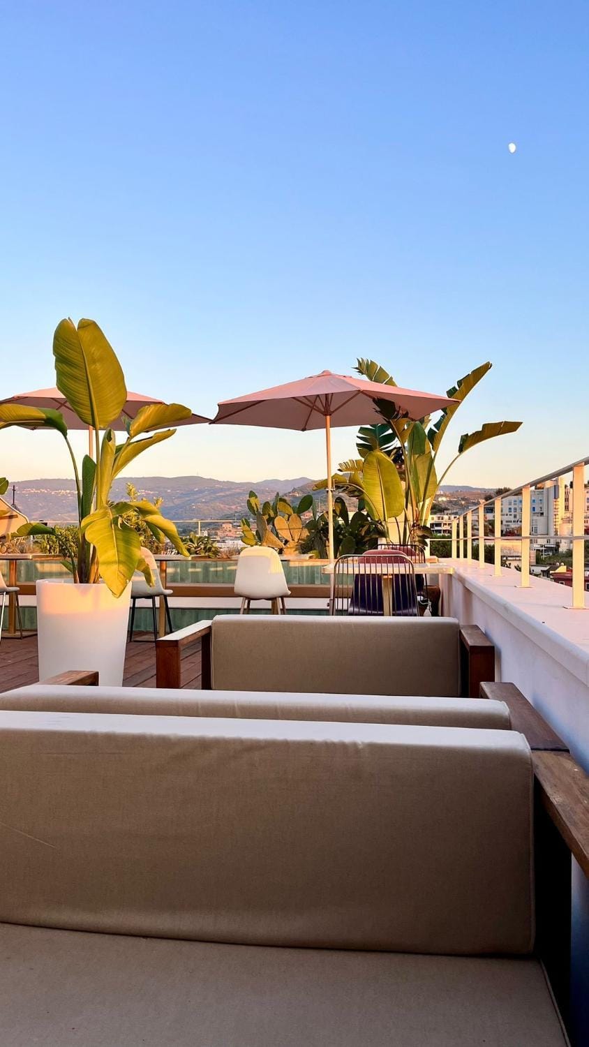 Day, Balcony/Terrace, Seating area