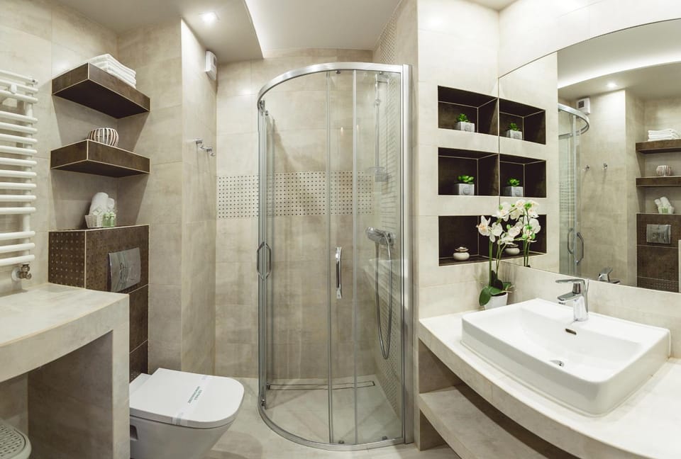 Shower, Toilet, Bathroom