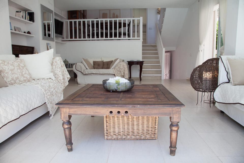 Living room, Photo of the whole room, Seating area, On site