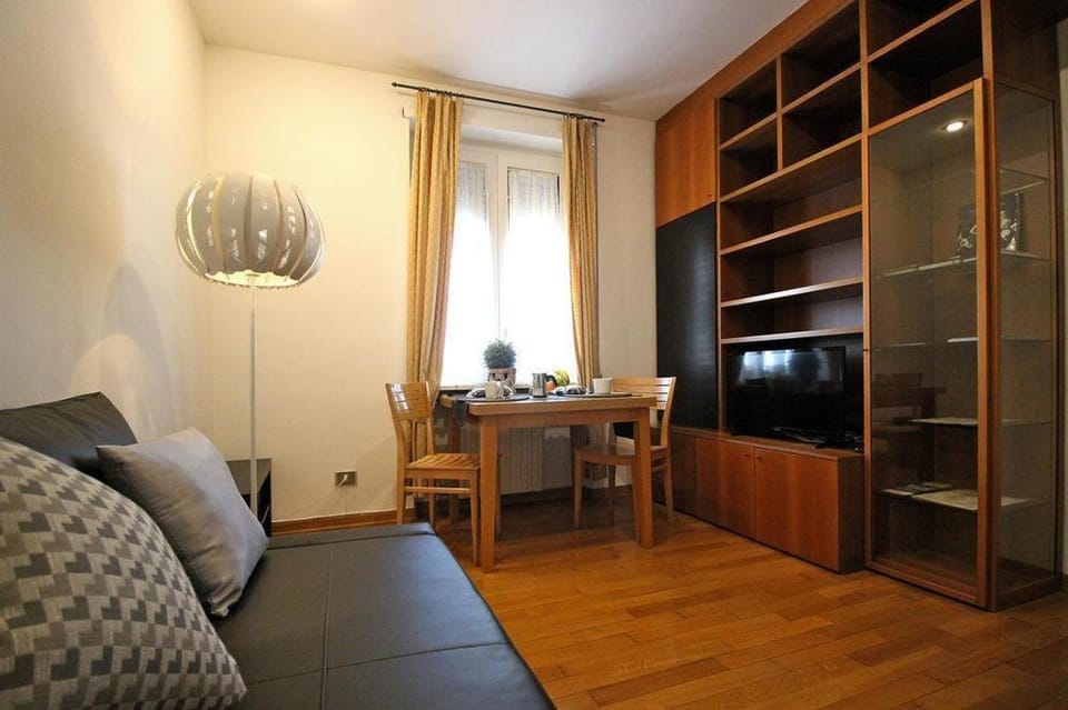 TV and multimedia, Seating area