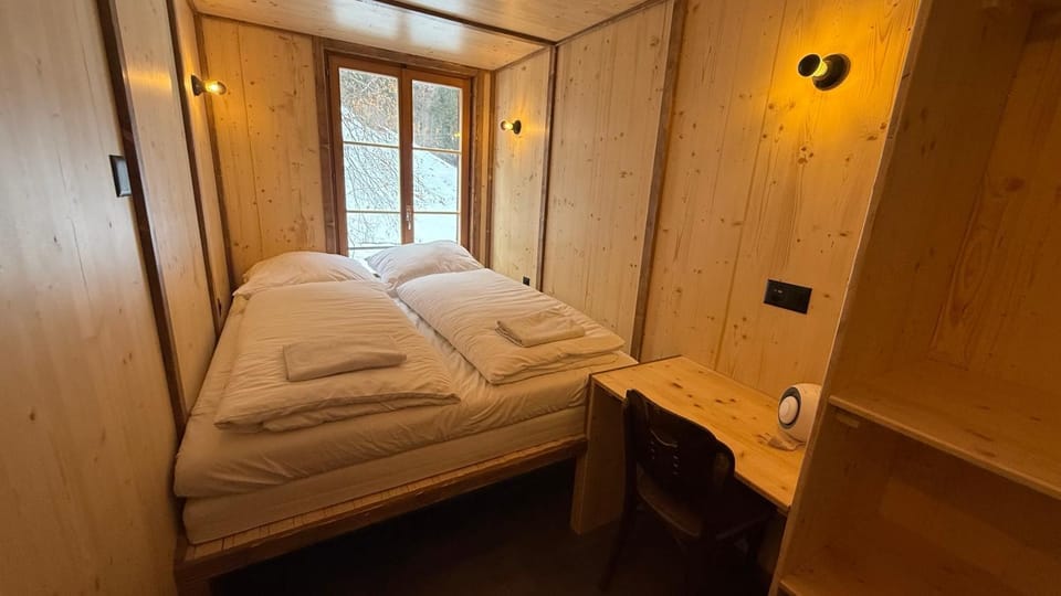 ALPENHOF Mountain Lodge Bed and Breakfast in Lauterbrunnen