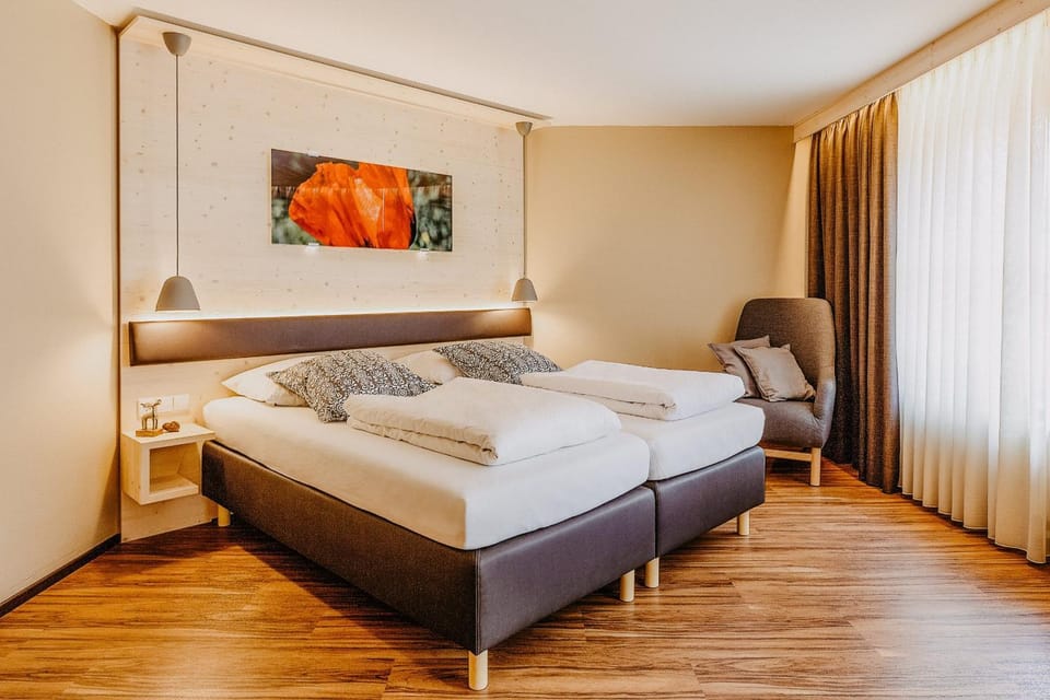 Bed, Photo of the whole room