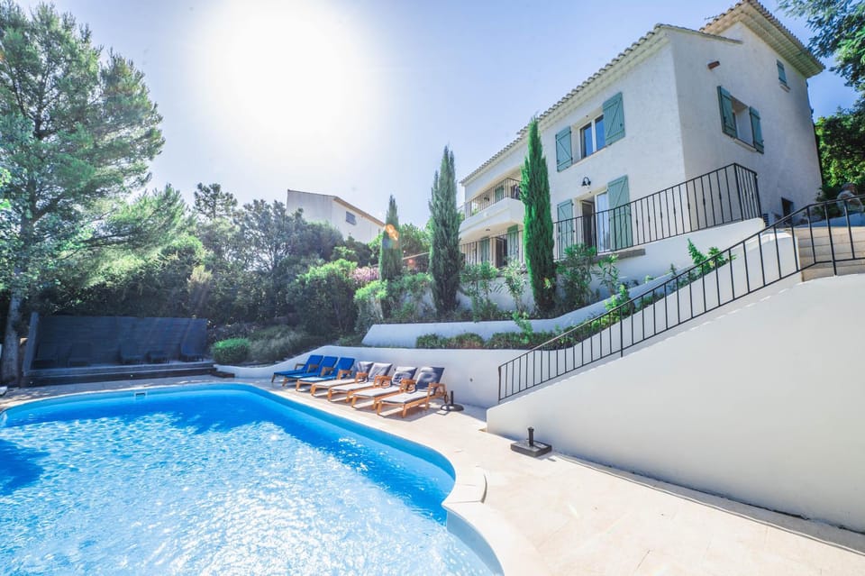 Property building, Day, Garden, Pool view, sunbed