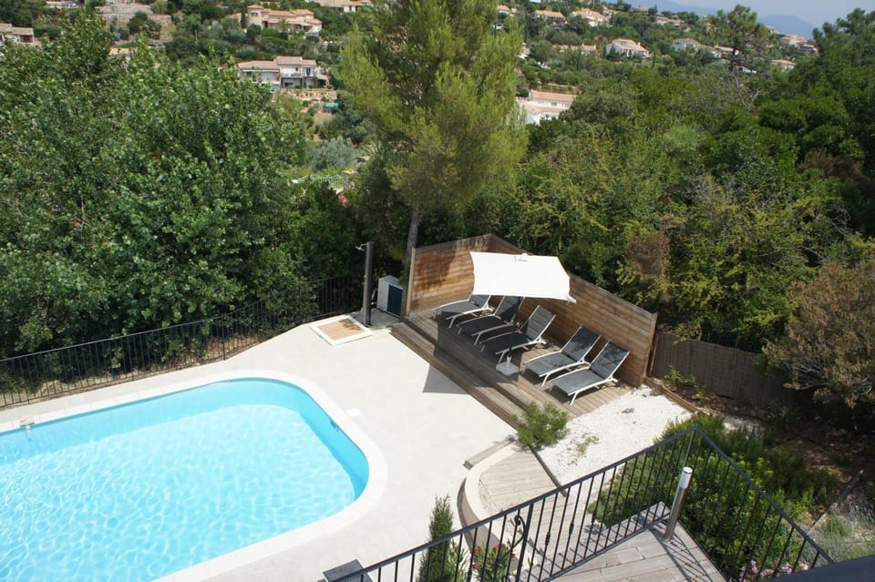Day, Mountain view, Pool view, Swimming pool, sunbed