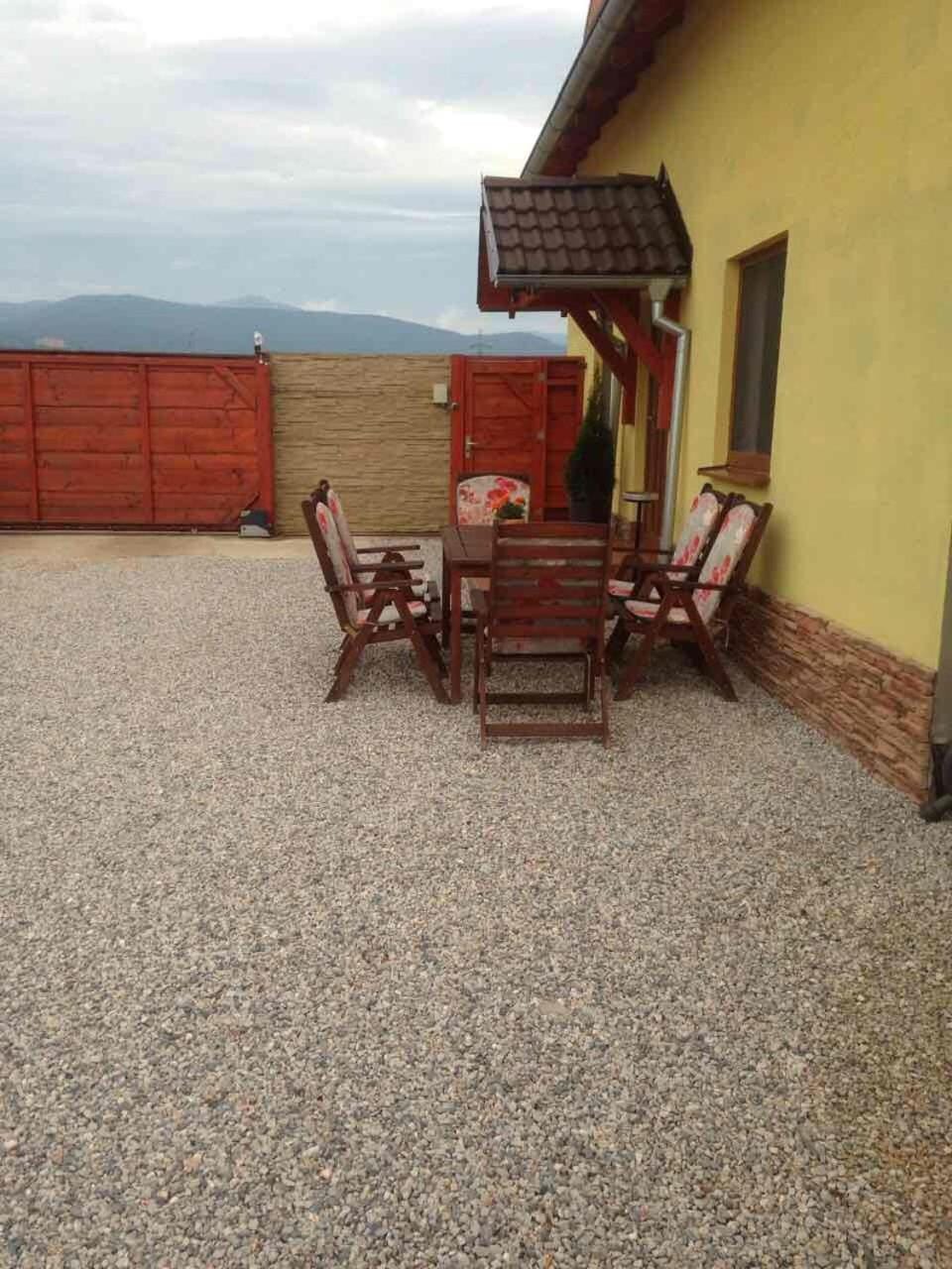Ubytovanie Joli Bed and Breakfast in Slovakia