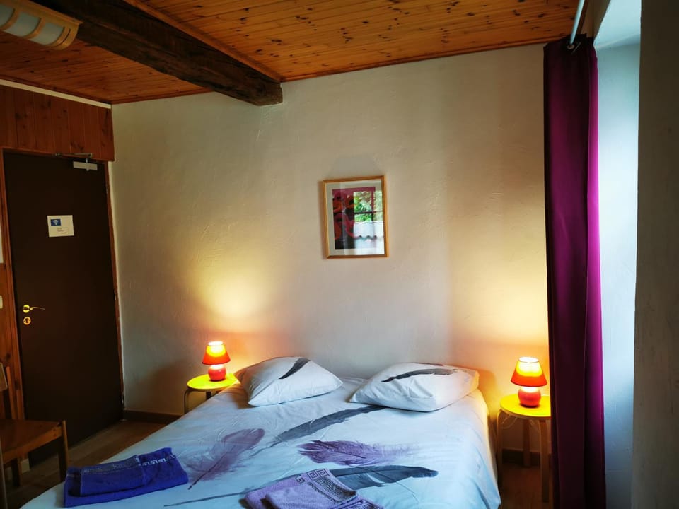 Gîte d'Etape Auberge de l'Ardoisière Inn in Piedmont