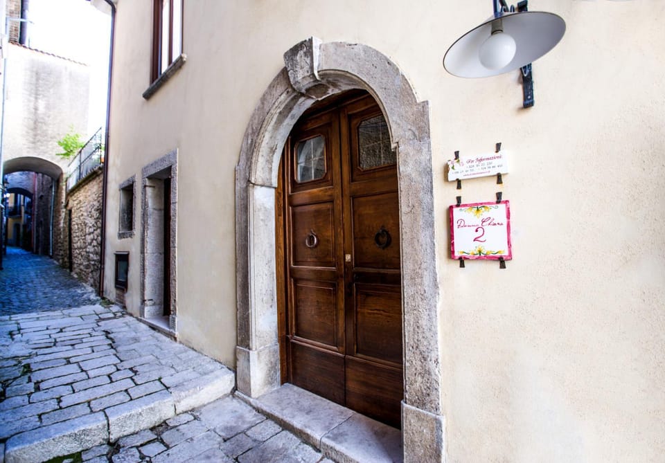 Facade/entrance, Bird's eye view