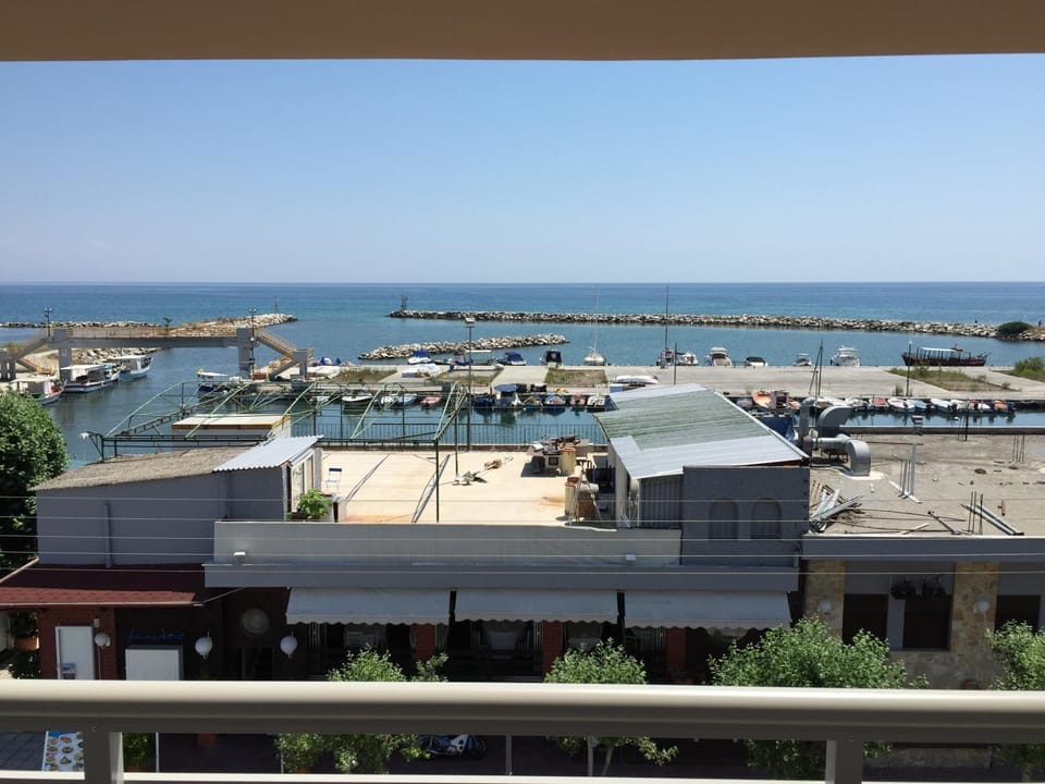 Balcony/Terrace, Sea view, Street view