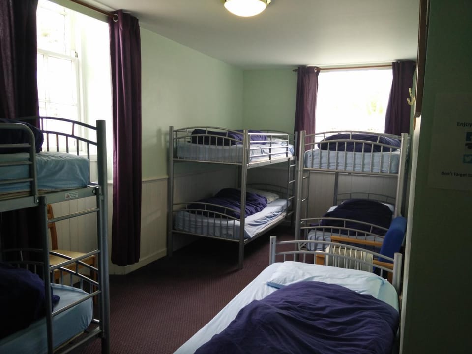 Property building, Bedroom, bunk bed