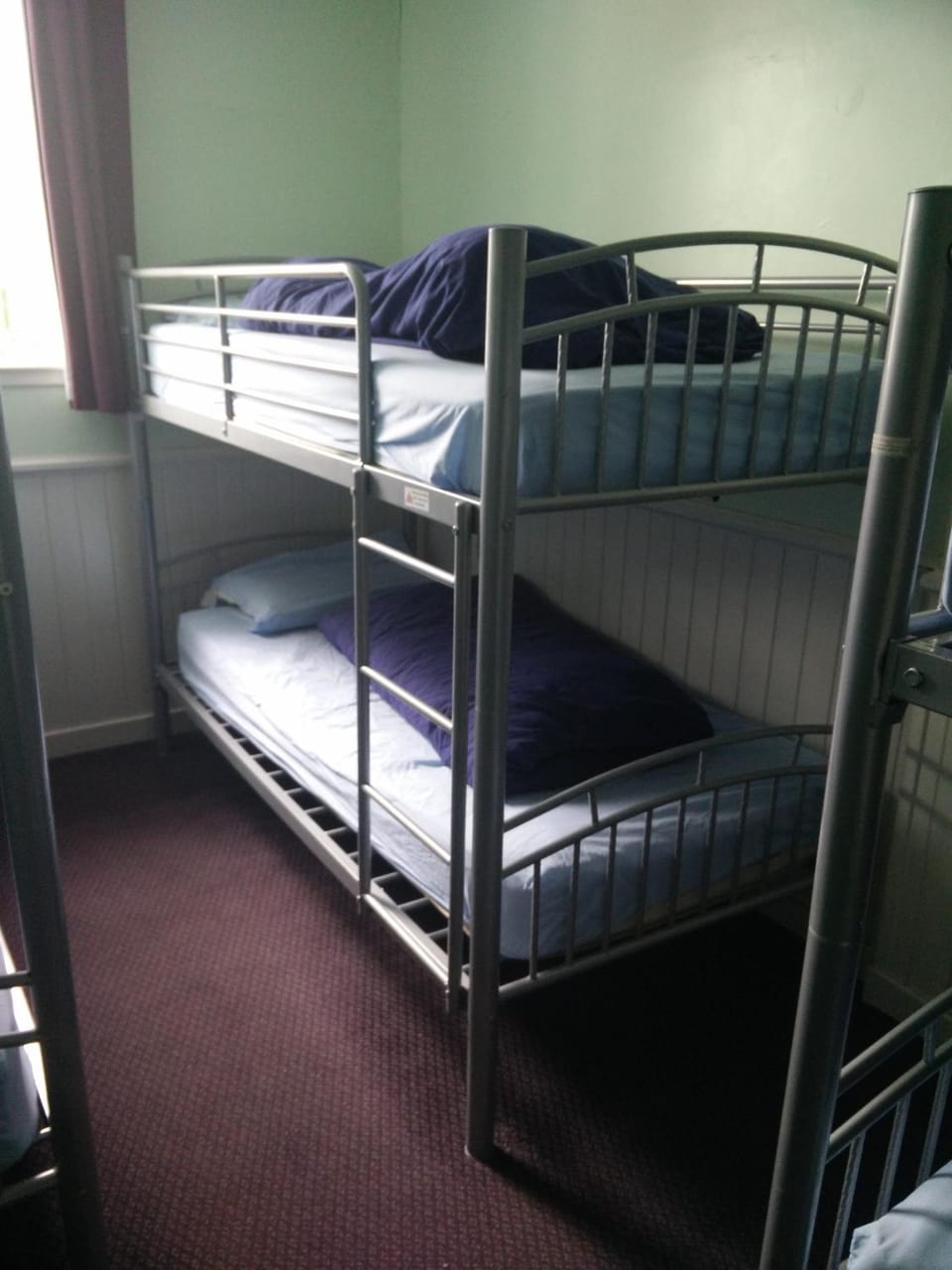Bedroom, bunk bed