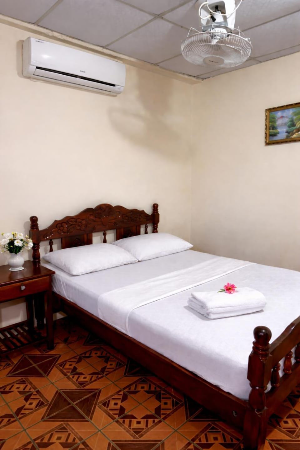 Bed, air conditioner