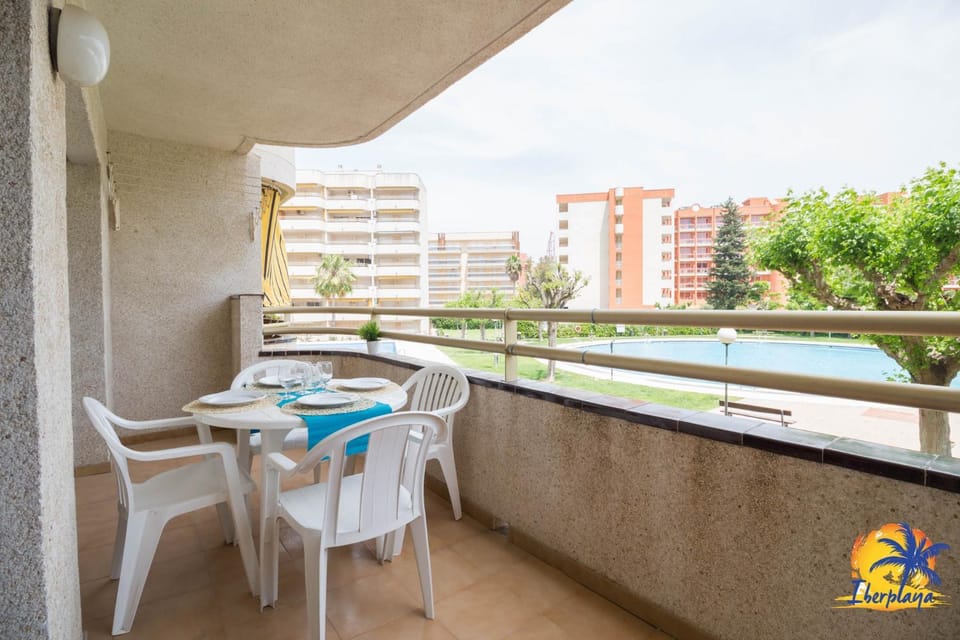Off site, Balcony/Terrace, Balcony/Terrace, On site, Pool view, Sunset