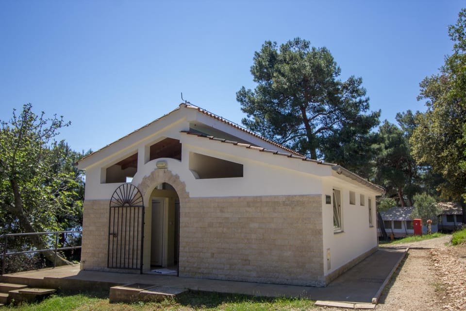 Facade/entrance, Bathroom, Other, Decorative detail