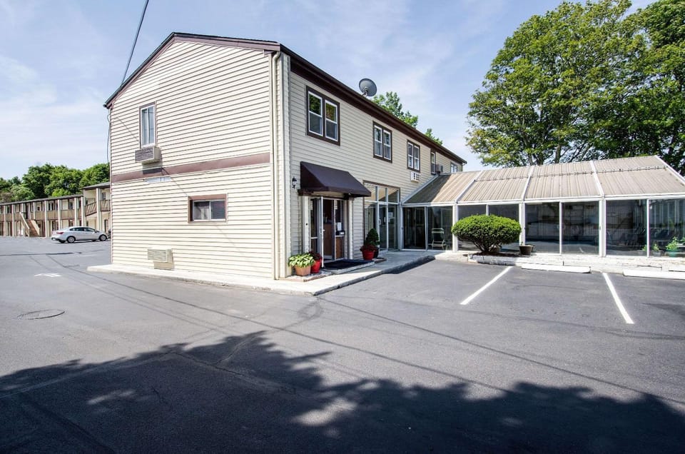 Property building, On site