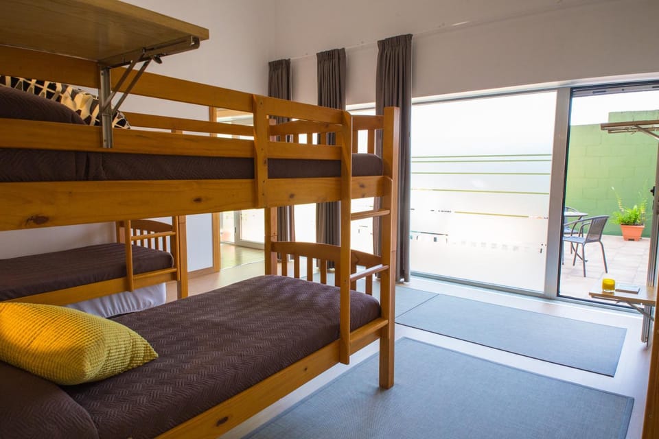 Bedroom, bunk bed