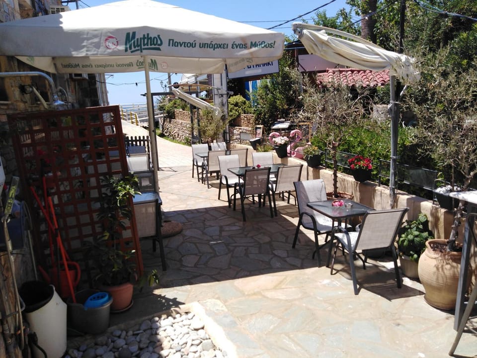 Potamaki Studios & Apartments Apartment hotel in Stoupa