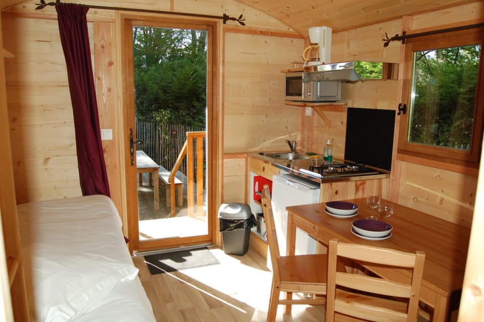 Camping de Trezulien Campground/ 
RV Resort in Douarnenez