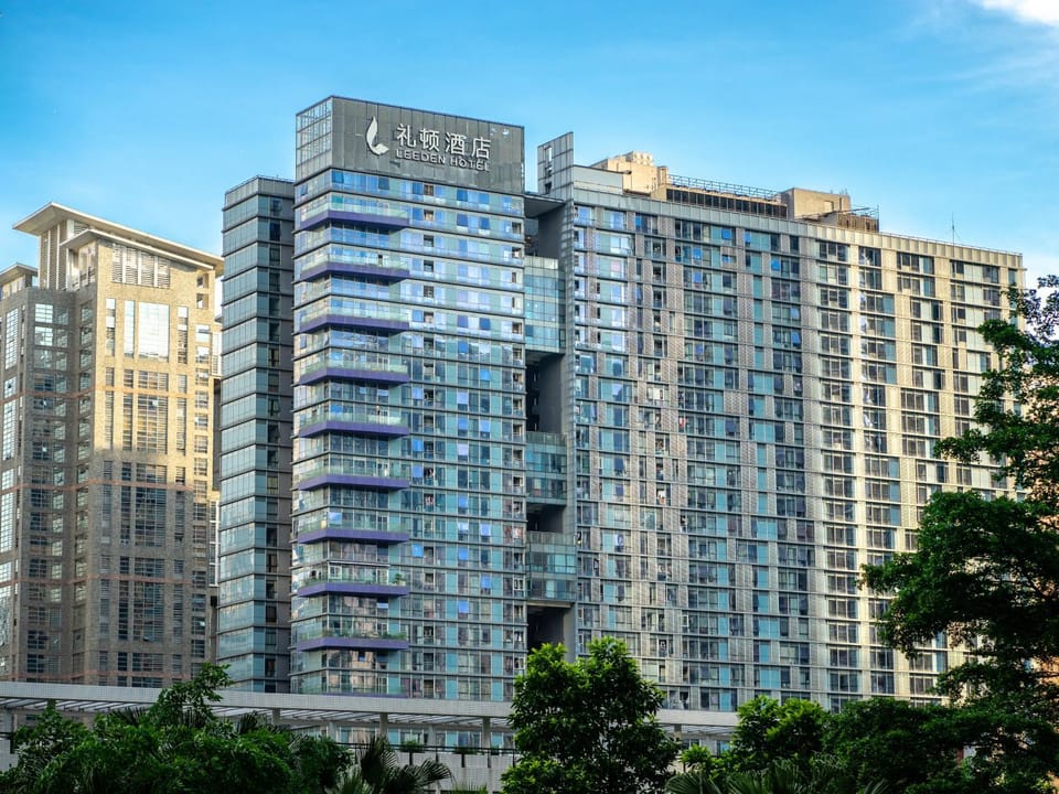 Property building, Nearby landmark, Neighbourhood