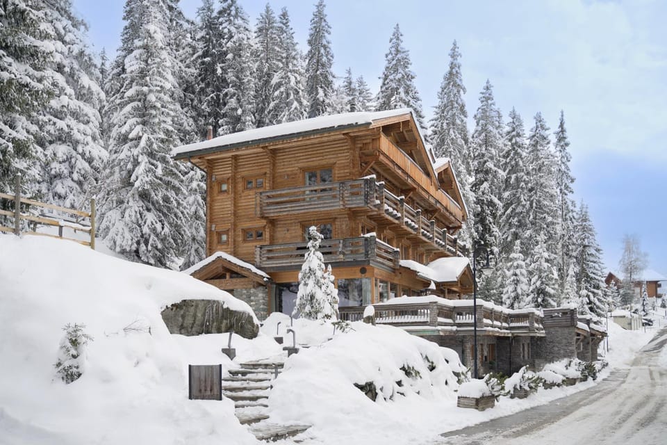 Property building, Winter