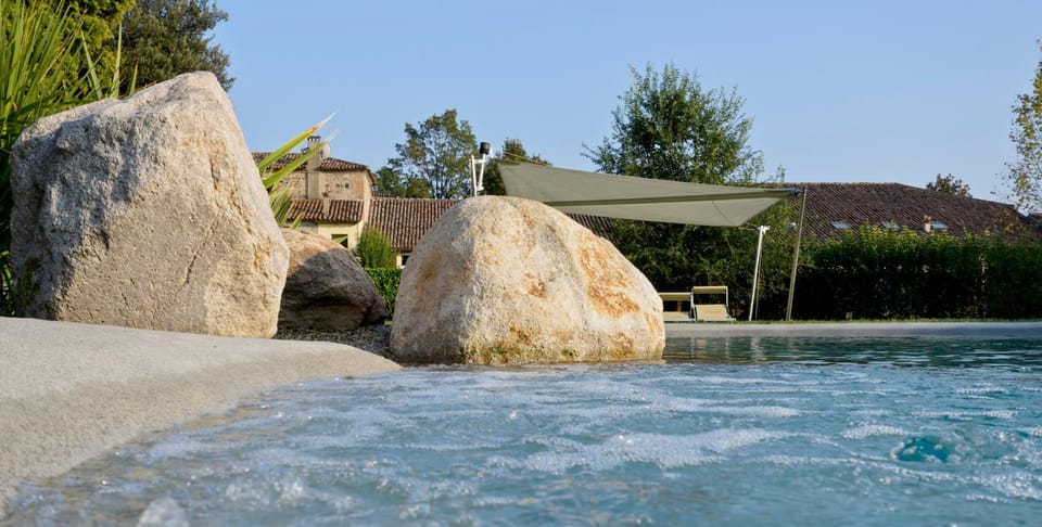 Swimming pool, Swimming pool
