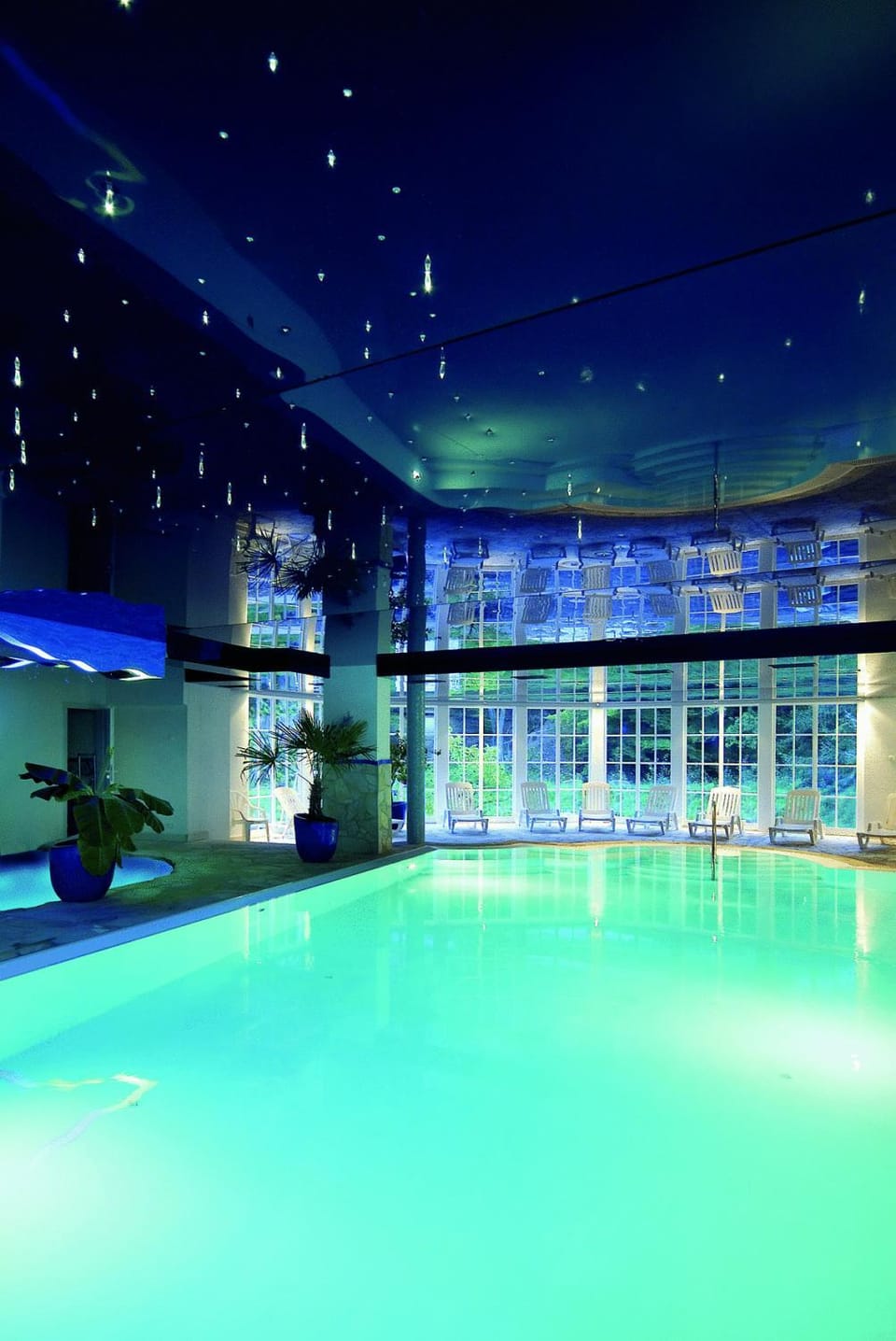 Swimming pool, Swimming pool