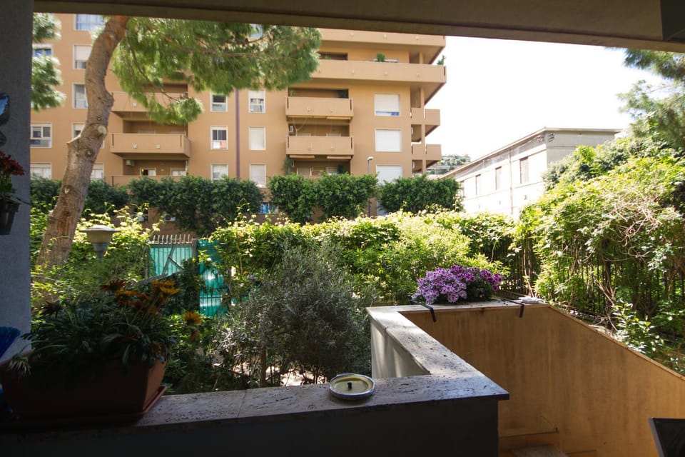 Garden, Balcony/Terrace, City view, Garden view, Street view