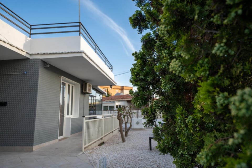 Property building, Day