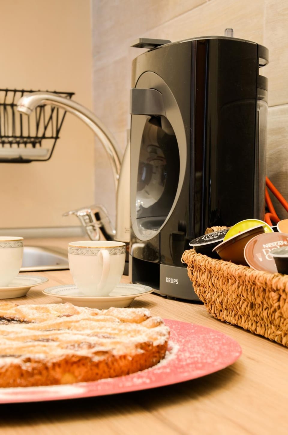 Coffee/tea facilities, Food and drinks, Italian breakfast