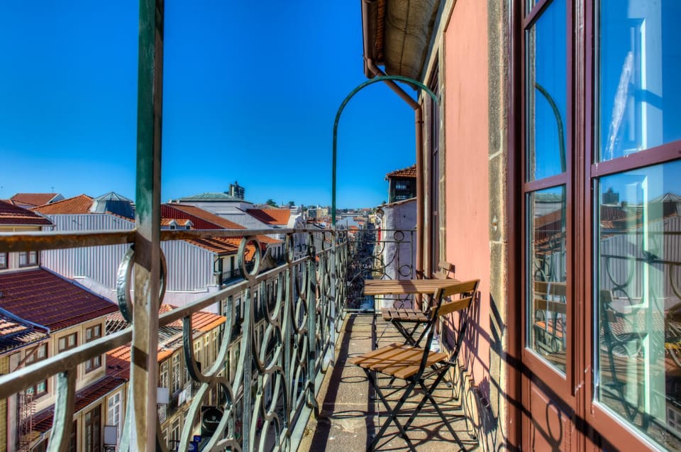Neighbourhood, Balcony/Terrace, City view, Street view