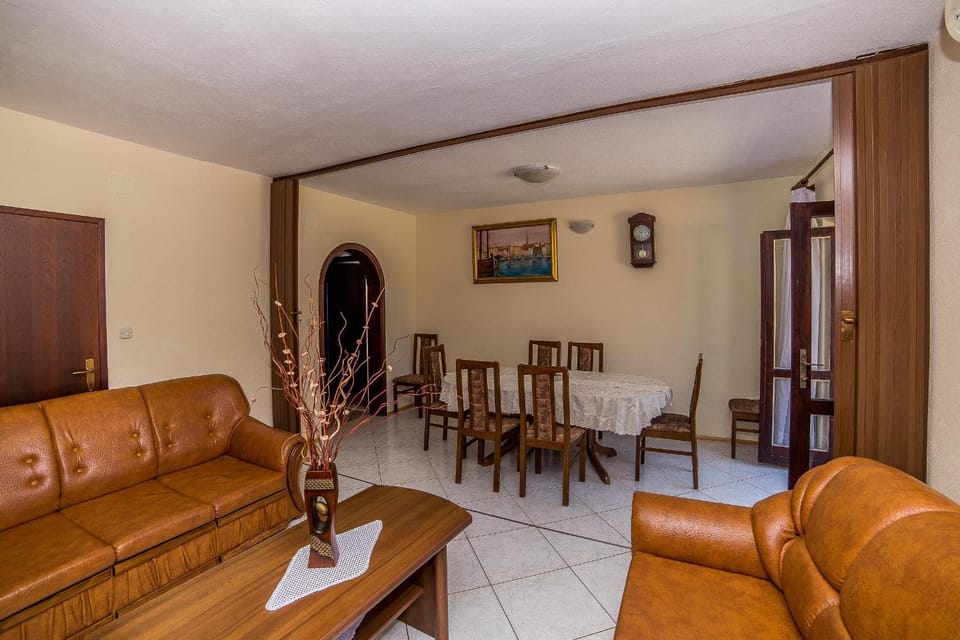 Apartments and Rooms Drpić Bed and Breakfast in Split-Dalmatia County
