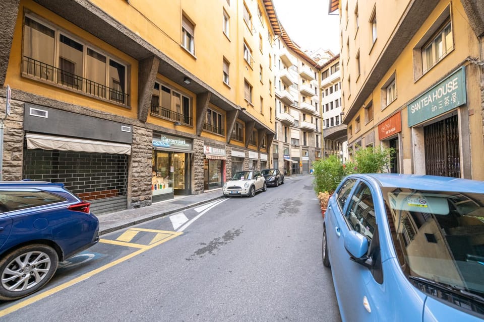 Property building, Street view